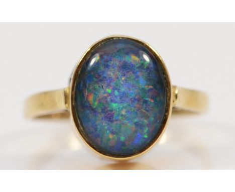 A 9ct gold and opal triplet ring, I 1/2, 2.3gm 