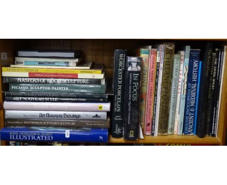 A shelf of books on Art and Artists.