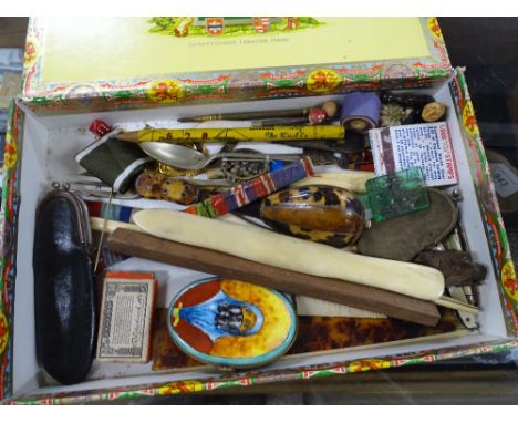 Miniature lute, Limoges box, fruit knives and other miniature items.