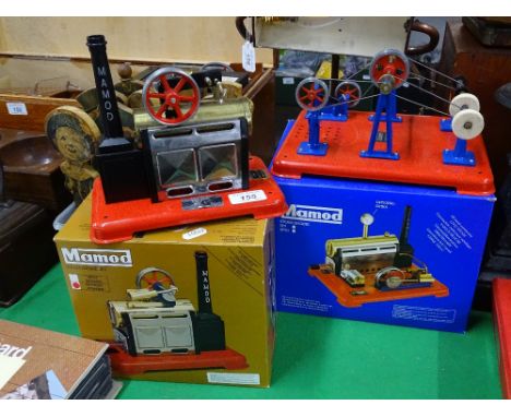 A boxed Mamod steam engine SP2 and a boxed Mamod pulley system.