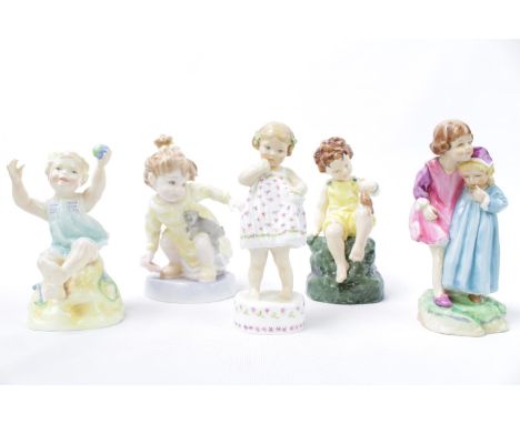5 Royal Worcester figurines 'Purr-fect Friends' Ltd Edition, 'Fridays Child is Loving and Giving' 3523, 'Babes in the Wood' 3