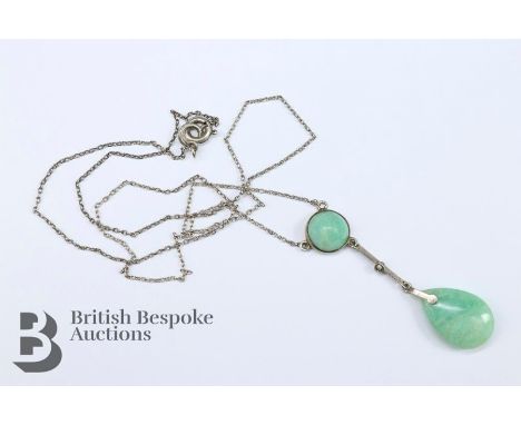 Art Deco fine silver and jade drop necklace, the beehive jade measures approx 8 mm with a tear-shaped drop approx 16 x 11 mm,
