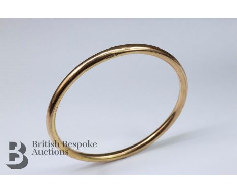 9ct gold bangle, approx 12.4 gms, approx 70 mm in diameter.