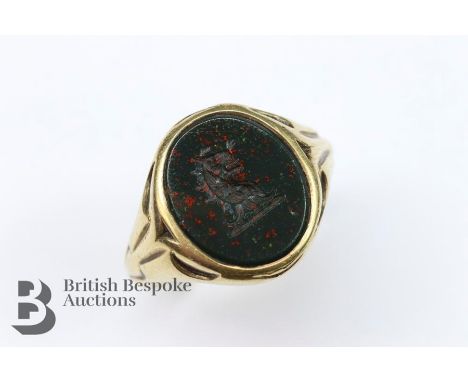 Gentleman's 14/15ct gold and bloodstone seal ring, size T, approx 10.4 gms engraved HRE. The bloodstone measures approx 14 x 