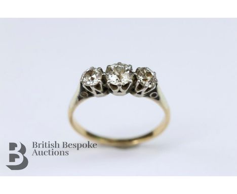 18ct yellow gold and platinum diamond ring, the ring set with three diamonds of approx 1.15 ct, colour J/K, clarity SI2&nbsp;