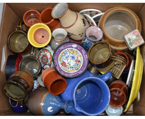 A box of mainly Oriental and Eastern ceramics to include ceramic coasters, small handmade bowls, painted plates, trinket pots