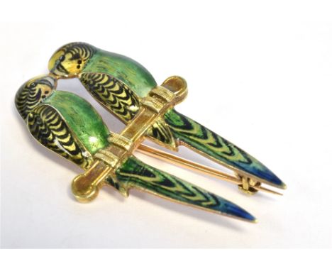 VINTAGE 14CT GOLD &amp; ENAMEL BROOCH  3.3cm long x 1.8cm wide, featuring a pair of Budgerigars enamelled on 14ct gold.  Hall