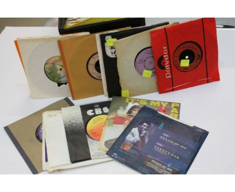 Vinyl - Collection of 45s to include Queen, Mungo Jerry, Michael Jackson etc. Mainly in company sleeves