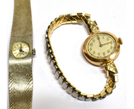AN EARLY 20TH CENTURY GOLD AND SMALL DIAMOND STICK PIN AND OTHER ITEMS The open-round stickpin head stamped '18', the pin unm