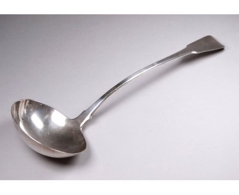 A William VI silver ladle - London 1812, Thomas Dicks, fiddle pattern engraved with the letter R, weight 184g.