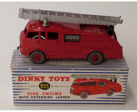 Dinky Toys diecast model Fire Engine with extending ladder and red body and hubs 955, in original box