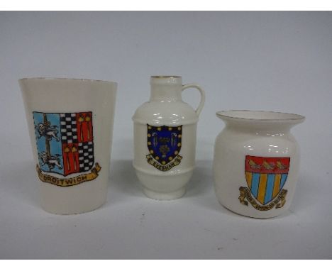 W H GOSS WORCESTERSHIRE CRESTEDWARE, comprising Pershore jug, Malvern College bowl, Manor of Upton on Severn milk crogan Rd.N