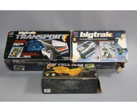 A BOXED MB ELECTRONICS BIGTRAK PROGRAMMABLE ELECTRONIC VEHICLE, dates from the late 1970's / early 1980's, not tested but app