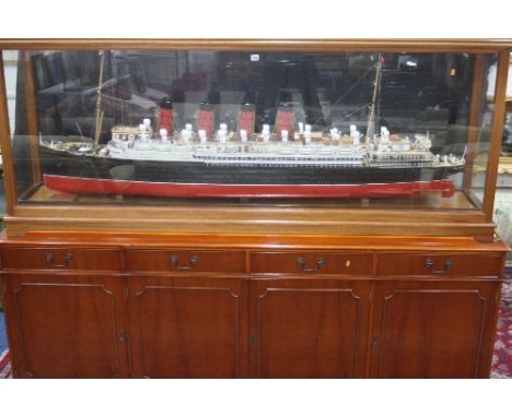 A LATE 20TH CENTURY 1:120 SCALE MODEL OF R.M.S. MAURETANIA, built 1982-86 by Fred Mew of Yorkshire, housed in a glazed displa