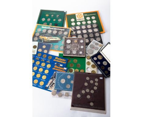 Various coin sets from different countries, partly silverWorldwide1967Provinciestuivers Koninkrijk der Nederlanden' 1981, Ant