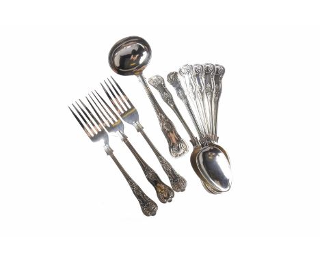 SIX EARLY 20TH CENTURY SILVER KING'S PATTERN TABLESPOONSmaker Holland, Aldwinckle & Slater, London 1901, each 22cm long; five