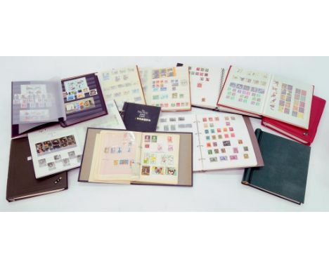 POSTAGE STAMPS.  AN EXTENSIVE M AND U GREAT BRITAIN, BRITISH EMPIRE AND FOREIGN COLLECTION ON LEAVES IN TWELVE ALBUMS AND STO