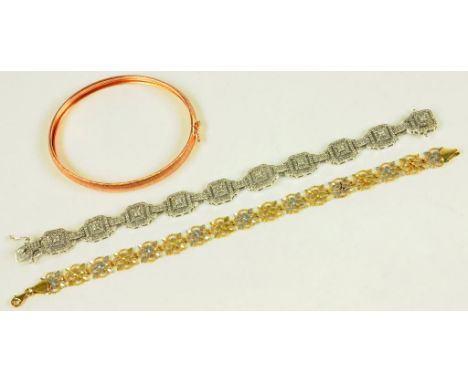 A 9CT TWO COLOUR GOLD BRACELET, A 9CT RED GOLD BRACELET AND A GEM SET WHITE GOLD BRACELET IN ART DECO STYLE, 28.3G GROSS