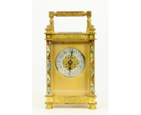 A FRENCH BRASS AND CHAMPLEVE ENAMEL CARRIAGE CLOCK, THE TIMEPIECE WITH PLATFORM LEVER ESCAPEMENT, C1900