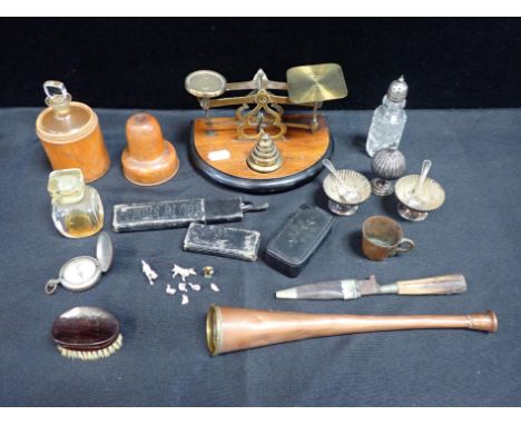 A VICTORIAN POSTAL SCALE, WITH WEIGHTS a hunting horn, miniature cast lead farmyard figures, compass and other small collecti