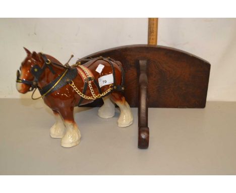 Porcelain model of a shire horse together with an accompanying hardwood wall bracket (2)