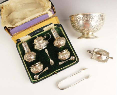 An Edwardian silver pedestal bowl, Fenton Brothers Ltd, Sheffield 1903, the florally embossed bowl with engraving 'Presented 