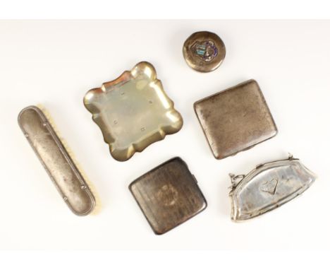 A selection of silver items including a George VI silver coin purse, possibly Joseph Gloster, Birmingham 1938, engine turned 