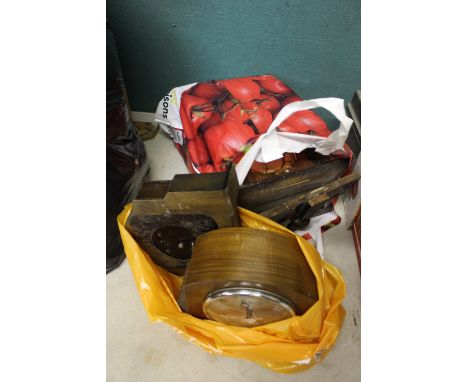 2 mantle clocks and wall clock A/F