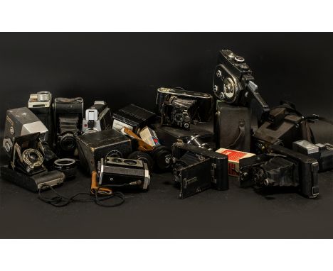 Box of Vintage Cameras comprising 3 x Brownies. an Argus, a Quartz, a Polaroid, 4 x Kodak, an Ensign, 2 x Coronet, a Jello Zo