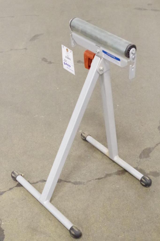 WORKFORCE 11" Roller Stand 250 lb. Capacity