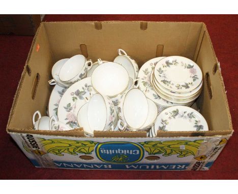 A Royal Worcester June Garland pattern dinner service