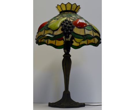 22" REPRODUCTION ART NOUVEAU TIFFANY STYLE TABLE LAMP & LEADED SHADE     