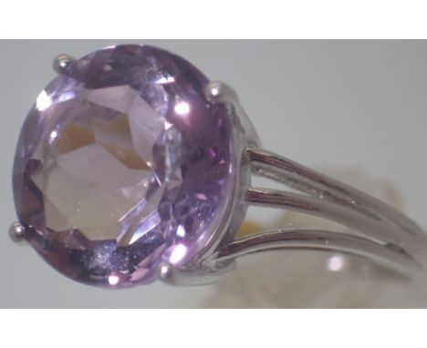925 silver rhodium plated large purple stone solitaire ring, size Q