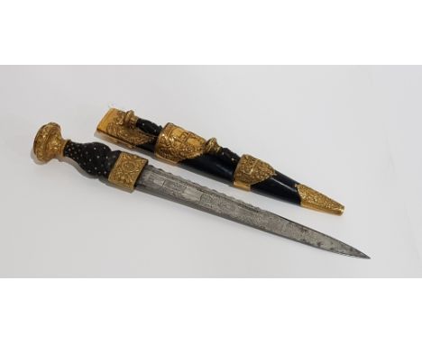 STUNNING PRESENTATION DIRK HEAVILY DETAILED ON BLADE.&nbsp; LXXIV 74TH HIGHLANDERS COMPLETE WITH KNIFE &amp; FORK IN MINT CON
