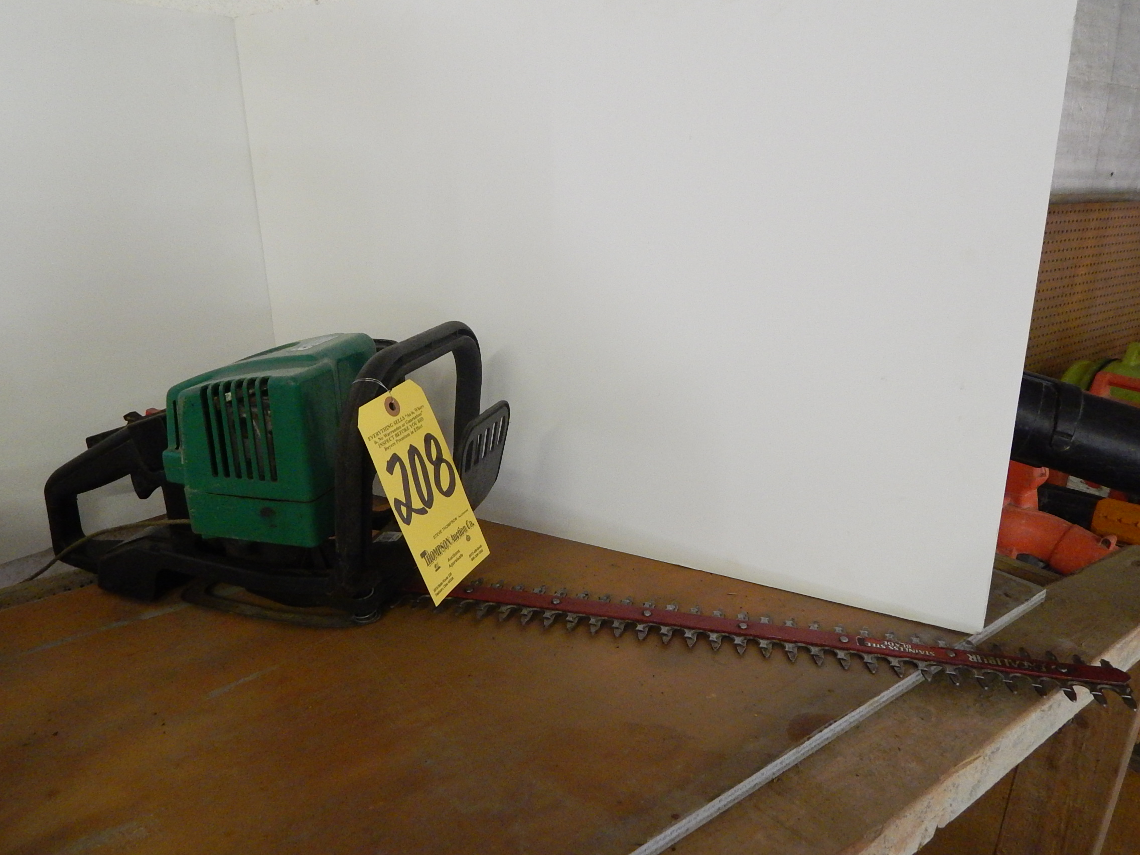 Weed Eater 22" Excalibur GasPowered Hedge Trimmer