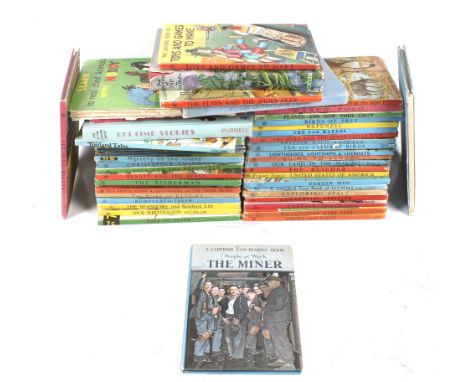 A collection of assorted vintage children's books. Including Ladybird Easy-Reading books, Enid Blyton, etc. 