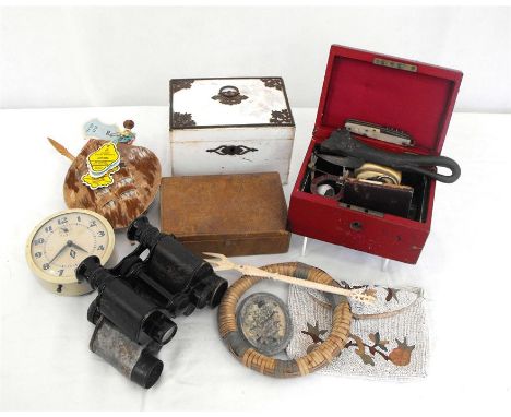 A box containing a painted two-division tea caddy, a bead work purse, and other items.