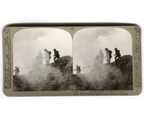 PHOTOGRAPHS. A collection of approximately 34 stereoscopic viewing cards of First World War scenes, together with 14 small gl