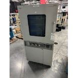 YAMATO DP63 VACUUM DRYING OVEN