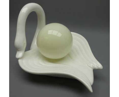 Art Deco style ceramic swan table lamp with globular glass shade, L32cm Condition Report Click here for further images, condi