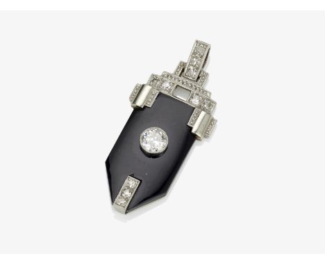 Anhänger mit Diamanten und OnyxWeißgold 18 K (750/-), gestempelt. 11 kleine Diamanten im Übergangs- und Achtkantschliff, zus.