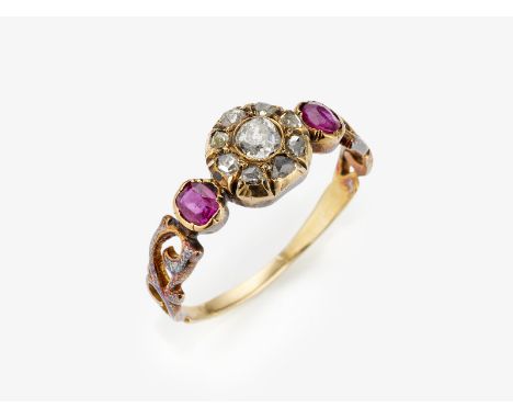 Ring mit Rubinen und DiamantenDeutschland, um 1880 Gold 585/-, getestet. 9 Diamantrosen und Altschliffbrillanten, zus. ca. 0,