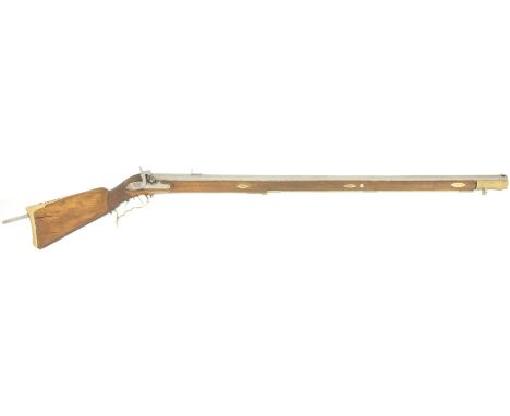  LL 970mm, TL 1350mm, schwerer gezogener Achtkantlauf, Standvisier, Korn seitlich eingeschlauft. Flache Schlossplatte, signie