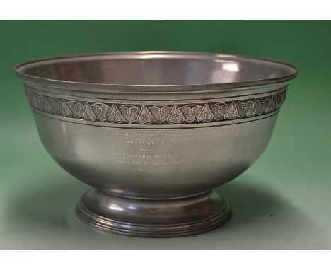 Valderrama Golf Collection - Fine Royal Selanger pewter fruit bowl c1997 - decorated in relief to the rim with pear and grape