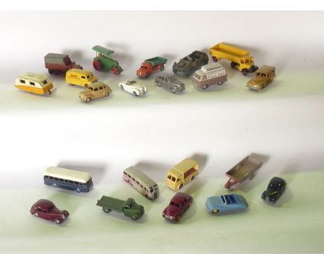 A selection of vintage die cast model vehicles to include a Dinky Aveling-barford, a Dinky 27F, a Dinky Triumph, etc (21)