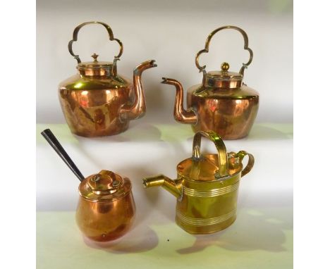 A substantial 19th century copper kettle with applied shaped brass handle and finial lid, 31 cm tall approx together with a s