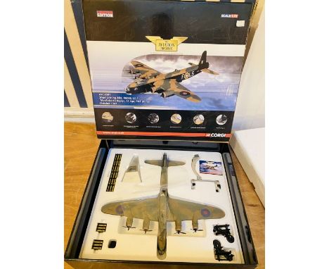 Corgi Aviation 1:72 Scale AA39501 Short Stirling - Boxed - Model has been previously displayed, contents unchecked.