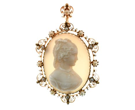 19th Century French hardstone cameo brooch/pendant, carved as a female in profile, the wire work frame and bale set with spli