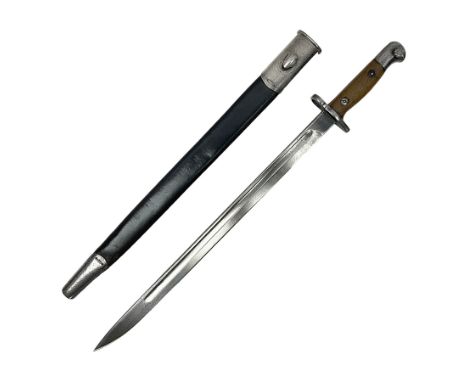 WW1 British pattern 1907 bayonet in polished condition with 43cm fullered steel blade by Sanderson, various marks to ricasso 