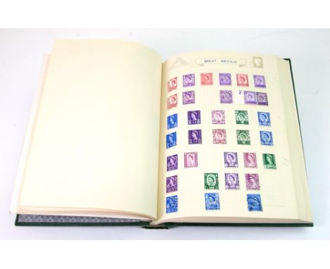 Great Britain, Queen Victoria - Elizabeth II stamp collection, in loose leaf green stamp album, mint and used, including seah
